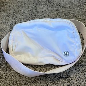Lululemon Fanny